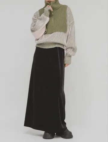 [택 포함 미사용 새상품] KBF*벨로아 내로우 스커트 롱 스커트 블랙