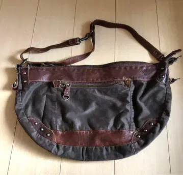 캔버스 가죽 숄더백