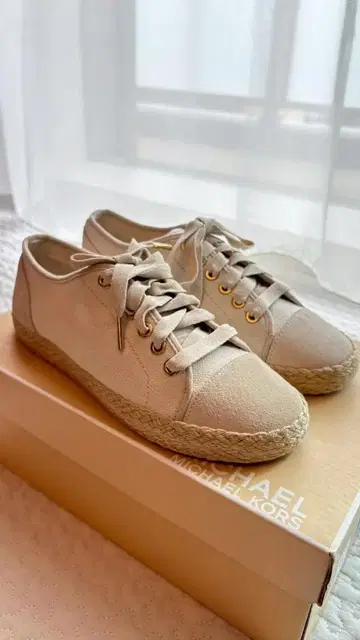 [ 미착용 새상품 ] MICHAEL KORS 여성용 스니커즈 에스파드리유