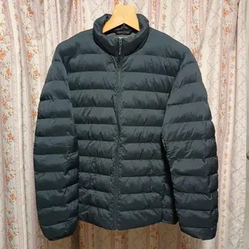 유니클로 퍼프 테크 자켓 네이비 M 사이즈