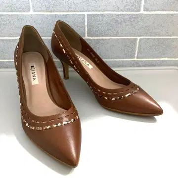 DIANA 다이애나 천연 가죽 포인트 토 펌프스