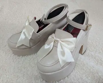 YOSUKE 요스케 통굽 펌프스 리본 아이보리