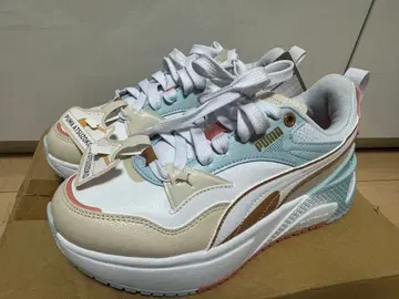 푸마 R78 디스럽트 카와구치 하루나 착용 모델 상자 없음