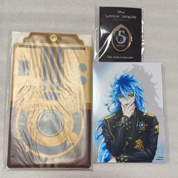 트위스테 5주년 팝업 이데아 초상 핀 배지