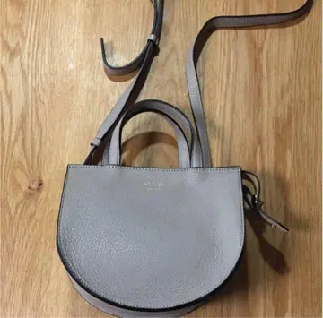 OAD 라운드 반원형 숄더백