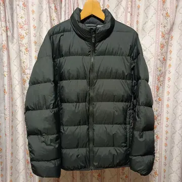 유니클로 울트라 라이트 다운 자켓 M 사이즈 블랙