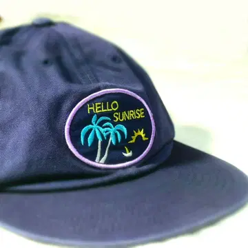 HELLO SUNRISE 캡 네이비 헬로 선라이즈