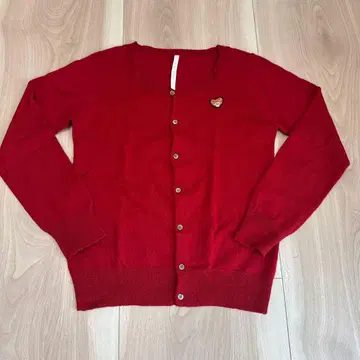 빨간색 긴팔 가디건 하트 자수 포함 스나오 와하라