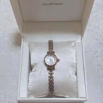 질 스튜어트 아날로그 손목시계 실버/골드