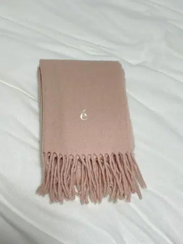 e embroidery logo muffler pink 에피 머플러