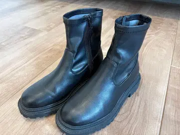 GU 울트라 스트레치 볼륨 밑창 숏부츠 블랙 S 22.5cm