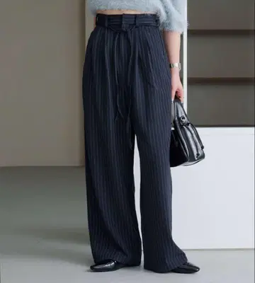 Kastane [ 전인류 팬츠 ] 핀스트라이프 슬랙스 사이즈 1