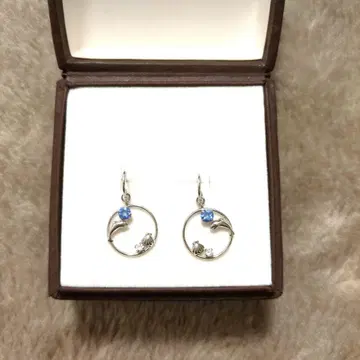 실버 디자인 귀걸이