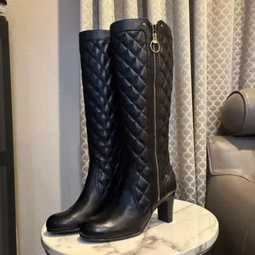 [ 새상품 미사용 ] 천연 가죽 퀼팅 부츠 23cm