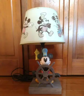 레트로 증기선 윌리 미키마우스 램프 조명