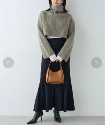 GALLARDAGALANTE 숏 터틀 니트 모카