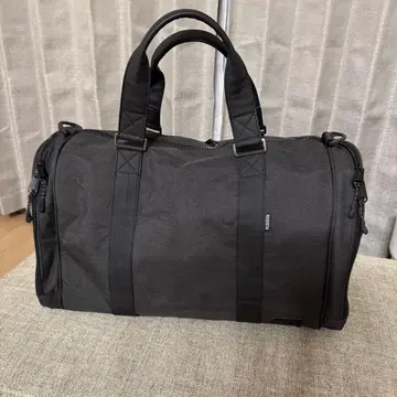 새상품급 REGiSTA 레지스타 보스턴 백 1~2박용 다크 그레이