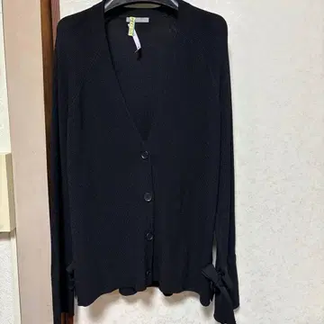 거의 미사용 띠어리 럭스 블랙 가디건