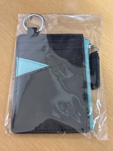 니지산지 GOOMIES 패스 케이스 엑스 알비오