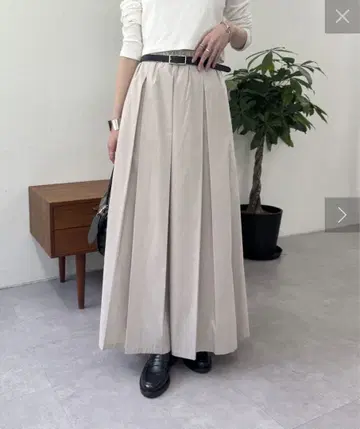 새상품 mystic 벨트 포함 볼륨 스커트 벨트 미포함 mline