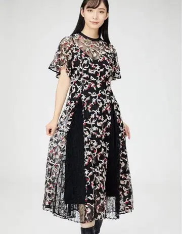 스나이델 레이스 엠브로이더리 플리츠 드레스 0 결혼식