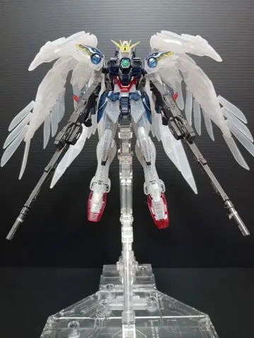 RG 윙건담 제로 EW (클리어 컬러) 완성품 GB 한정판