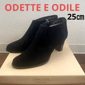 ODETTE E ODILE 스웨이드 블랙 부티 지퍼 포함