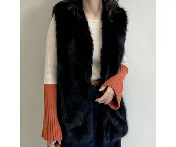 새상품급 Re:EDIT 블랙 인조 모피 베스트