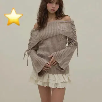 Corrie 레이스 니트 세트 업 앤메리