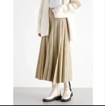 미사용 새상품 VIN 라메 니트 스커트