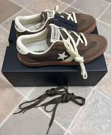 [새상품] 컨버스 로드 클래식 24.5cm