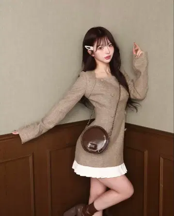 다리치 플리츠 도킹 트위드 미니 원피스