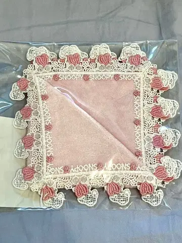 치카자와 레이스 스누피 손수건 한정판 하트 핑크 PEANUTS 콜라보