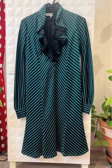 Pinky & Diane 그린과 블랙 스트라이프 원피스