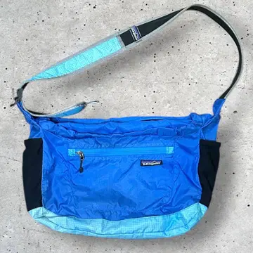 Patagonia 라이트웨이트 트래블 쿠리에 메신저 백