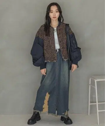 지나시스 이소자이 트위드 숏 블루종