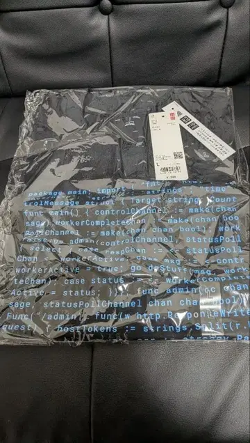 [ 미개봉 ] UNIQLO Akamai T셔츠 블랙 L 아카마이 유니클로