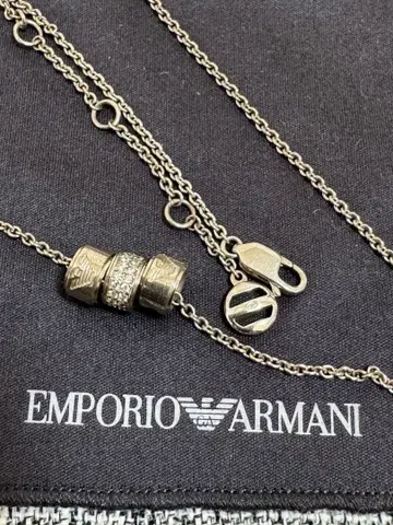 엠포리오 아르마니 목걸이