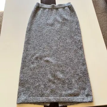 BOSCH 그레이 계열 니트 타이트 스커트 슬릿 포함