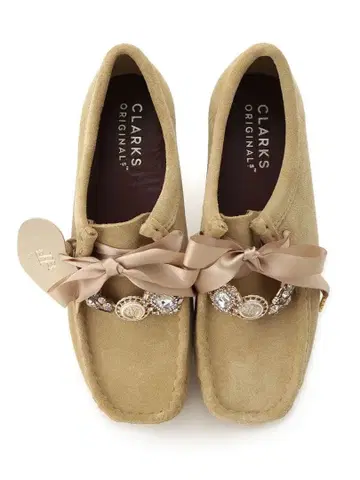 클락스 x 릴리 브라운 모카신 신발