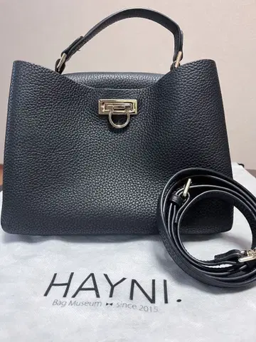HAYNI 천연 가죽 숄더백 블랙