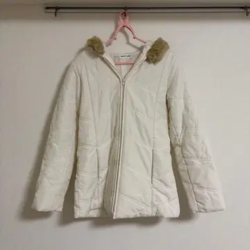 [ Feel and Ease ] 화이트 후드 부착 다운 자켓 M