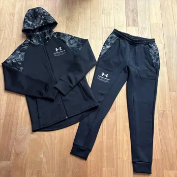 언더아머 후드 부착 자켓 & 팬츠 세트 셋업
