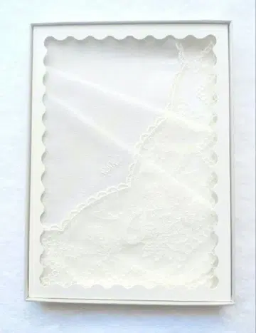 [ 미사용 새상품 ] 긴자 와코 WAKO 자수 레이스 꽃무늬 손수건