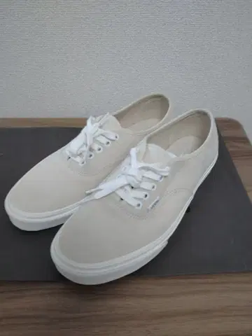VANS 오센틱 스웨이드 베이지