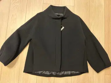 알아바일 비버 스탠드 숏코트