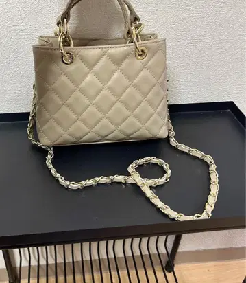 [ 새상품 ] AULENTTI 오우렌티 퀼팅 숄더백