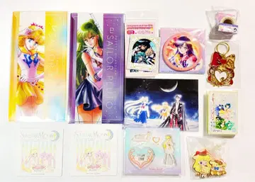 세일러문 뮤지엄 세일러문 샵 캔뱃지 키링