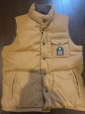 다운 베스트 베이지 프론트 포켓