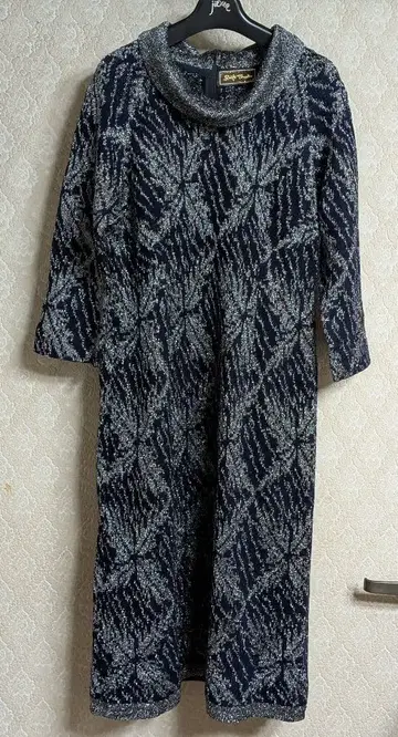 사토 토요코 네이비 실버 원피스